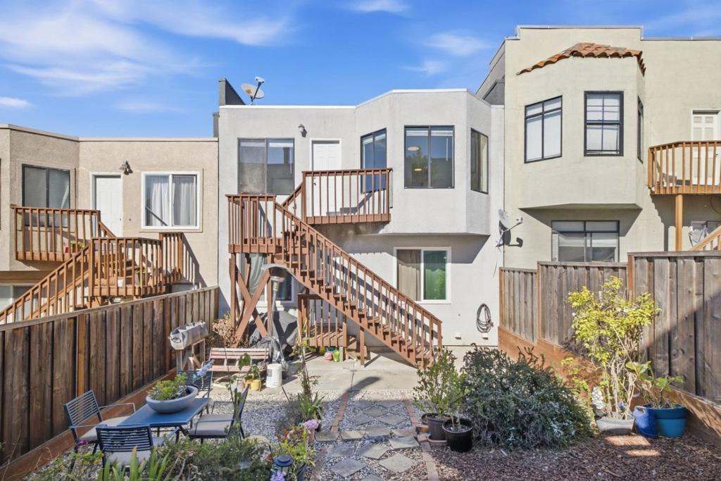 ML82062532 Property Photo 33