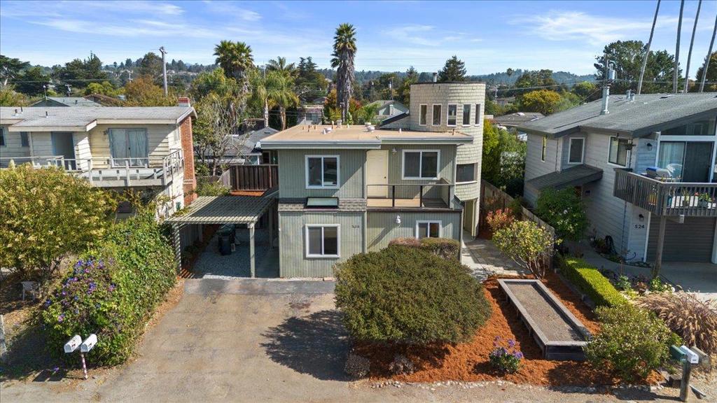 526 Middlefield Drive Property Photo 1