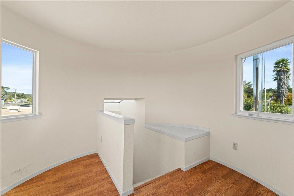 526 Middlefield Drive Property Photo 42