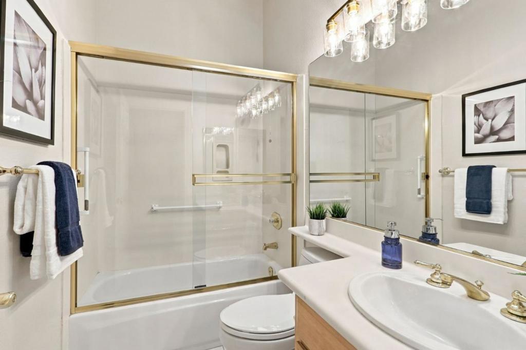 8731 Mccarty Ranch Drive Property Photo 26