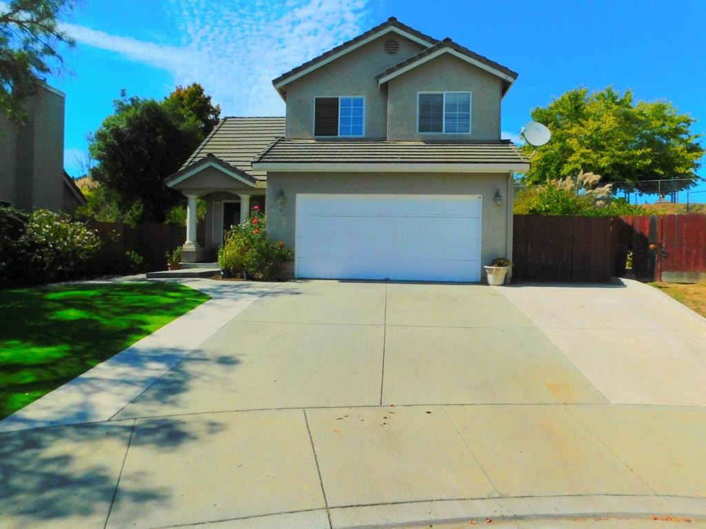 147 Willowcreek Street Property Photo 1