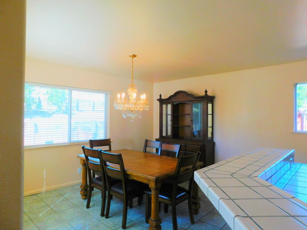 147 Willowcreek Street Property Photo 11