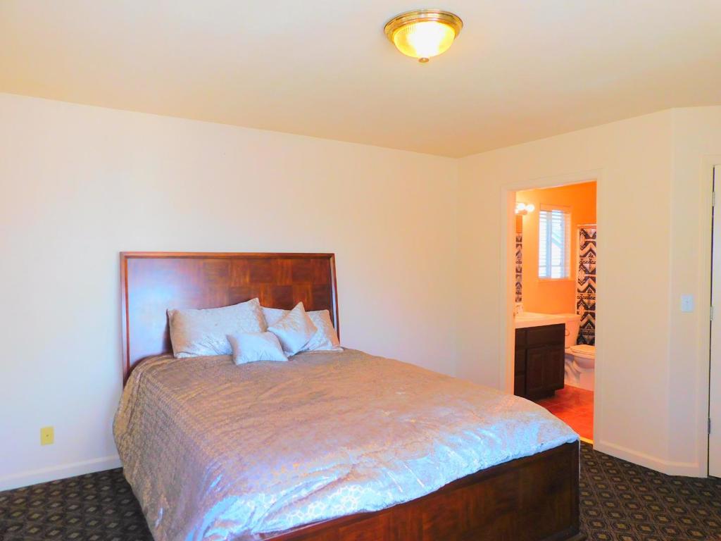 147 Willowcreek Street Property Photo 20