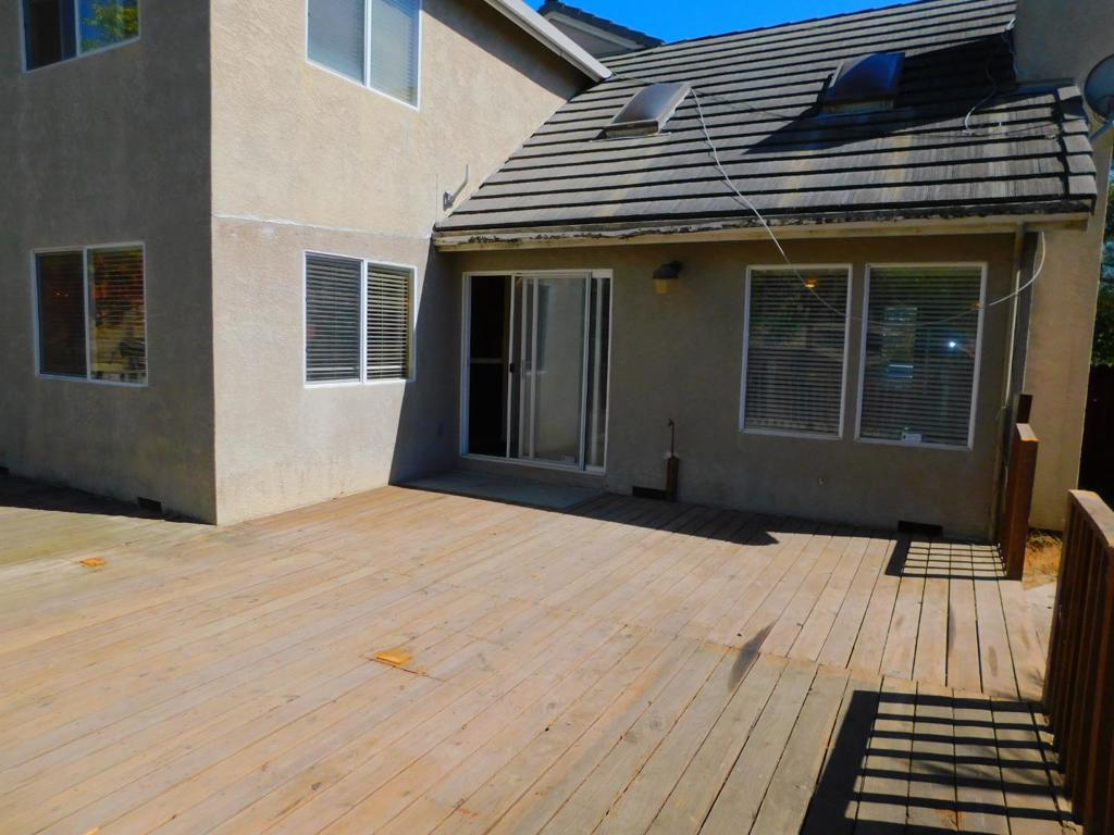 147 Willowcreek Street Property Photo 23