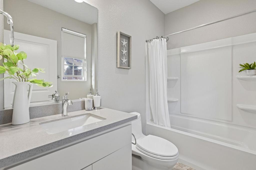 3312 Pyramid Way Property Photo 26