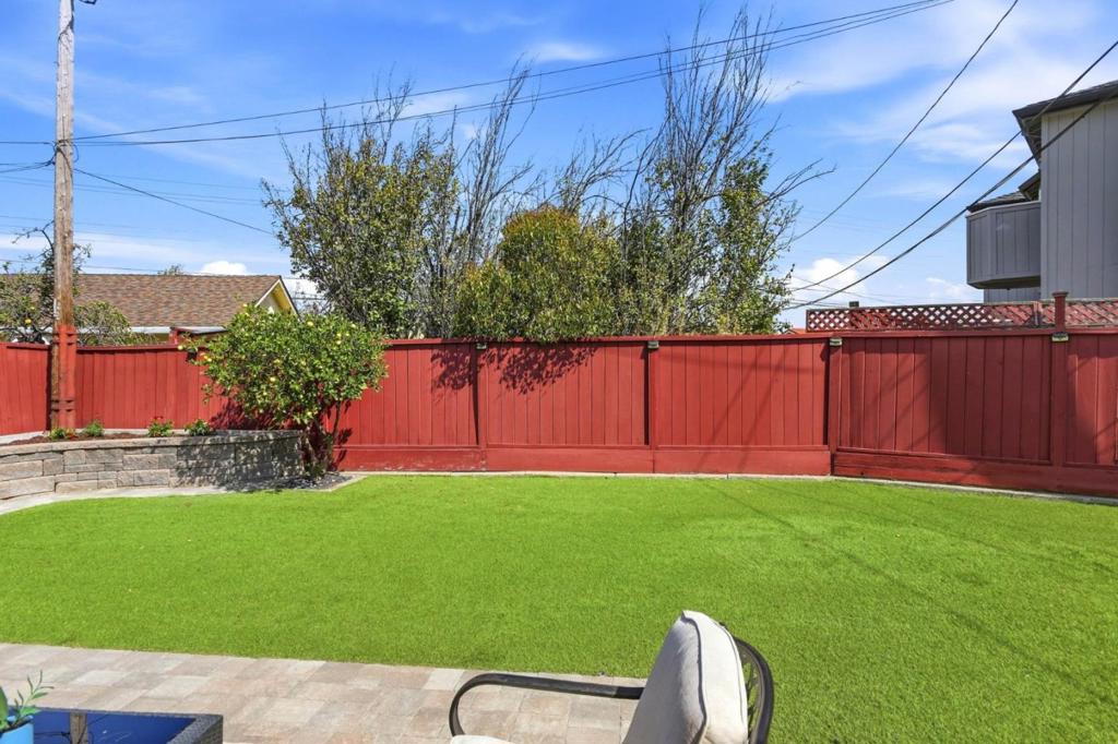 202 Hiller Street Property Photo 41