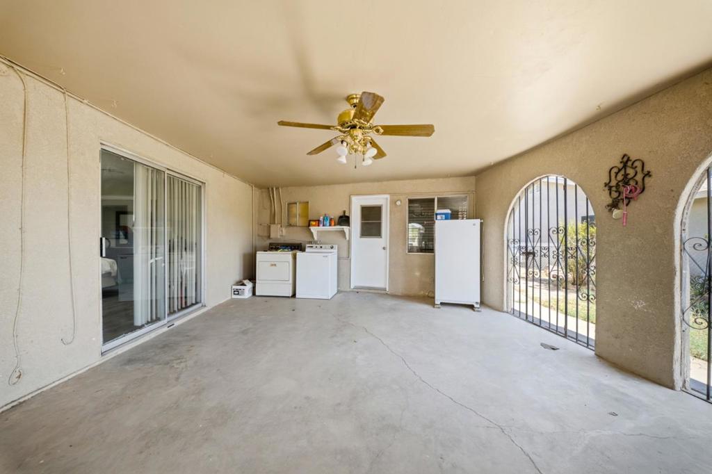 309 Magnolia Property Photo 15