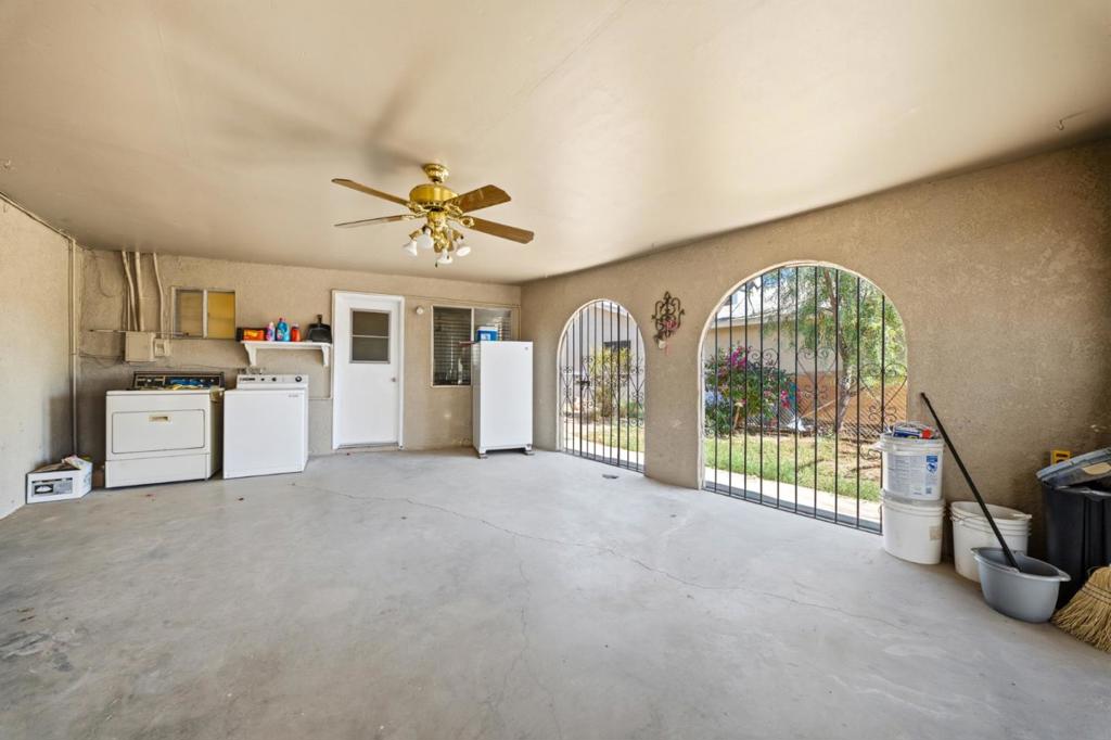 309 Magnolia Property Photo 16