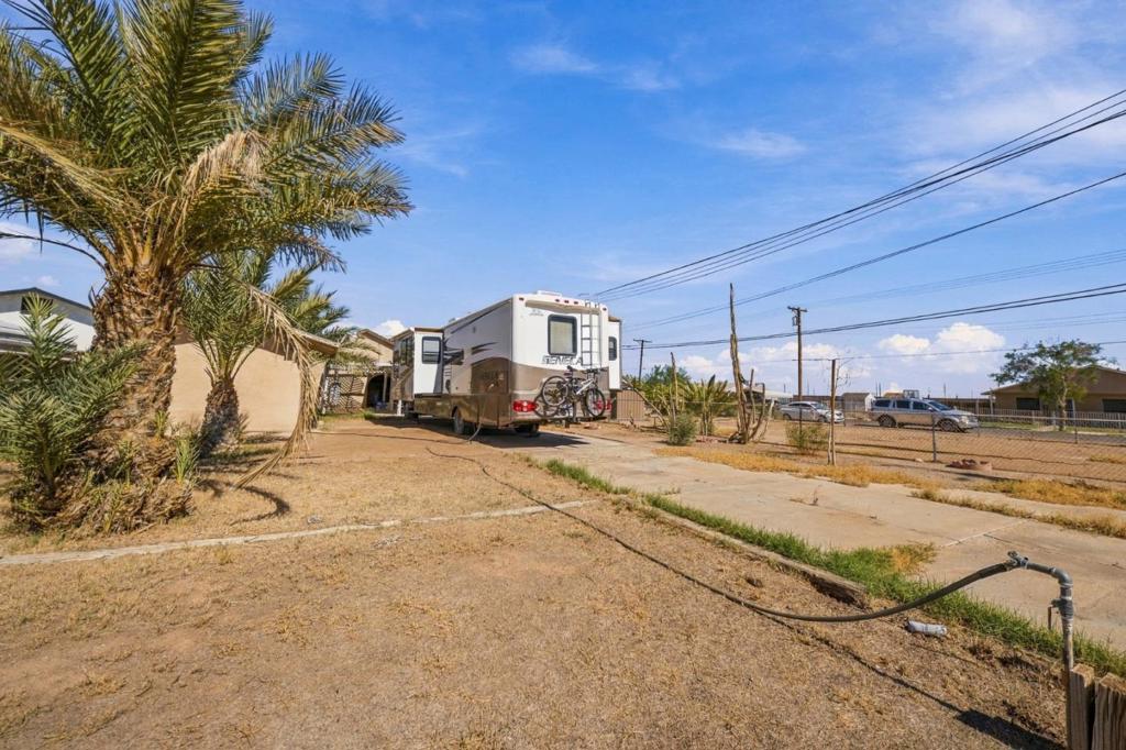 309 Magnolia Property Photo 23