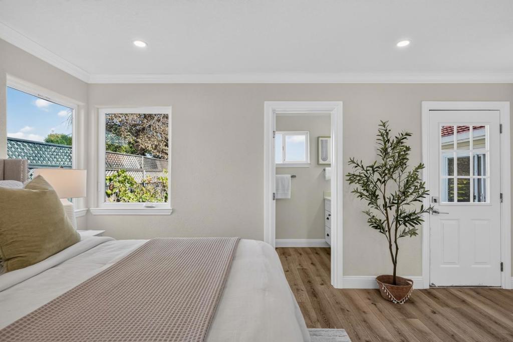 586 Borregas Avenue Property Photo 27