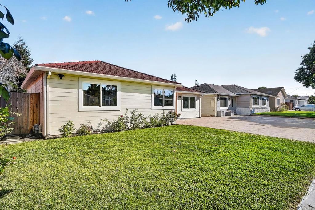 586 Borregas Avenue Property Photo 35