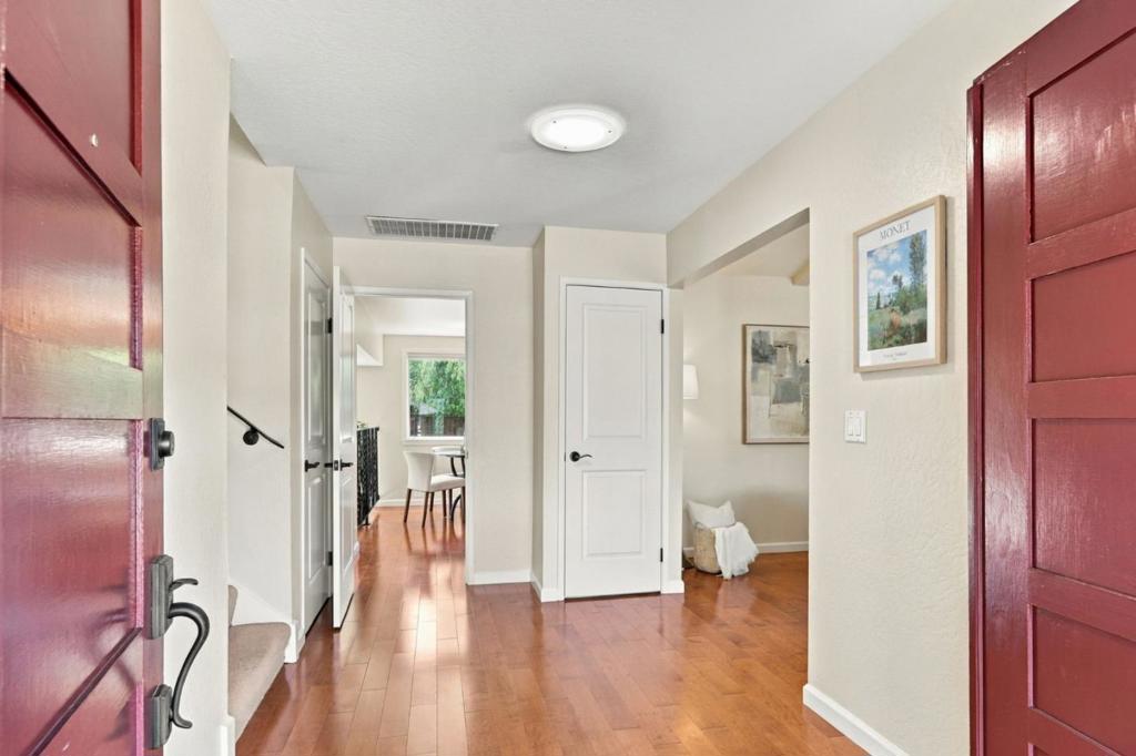 7075 Brooktree Way Property Photo 6