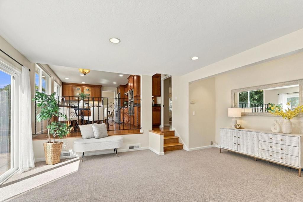 7075 Brooktree Way Property Photo 22