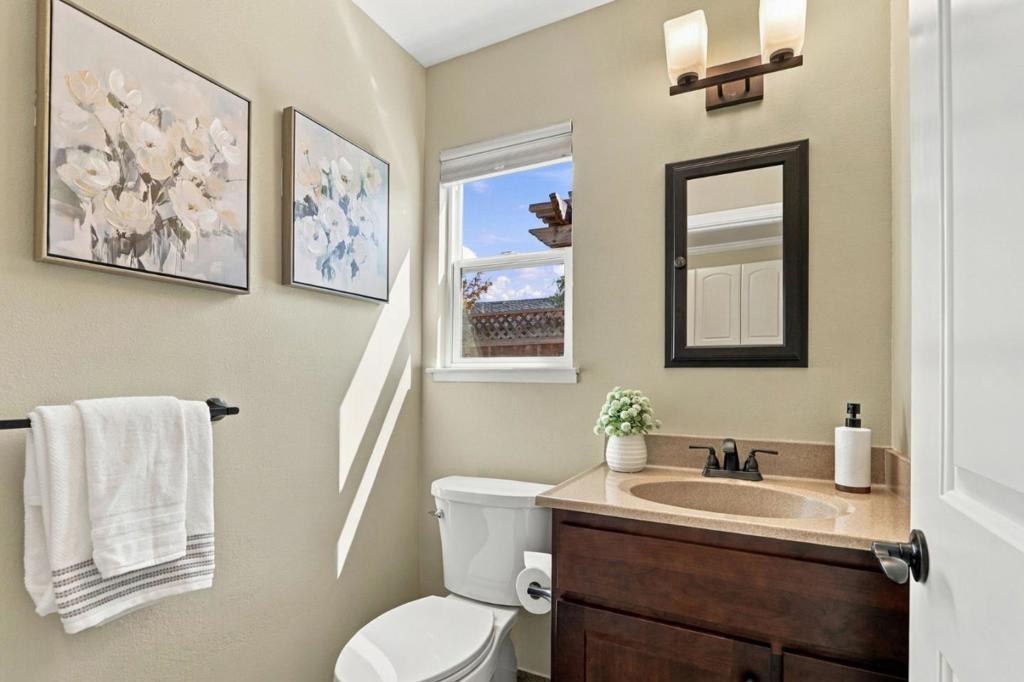 7075 Brooktree Way Property Photo 23