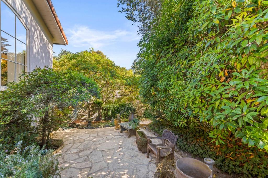 24613 Upper Trail Property Photo 40