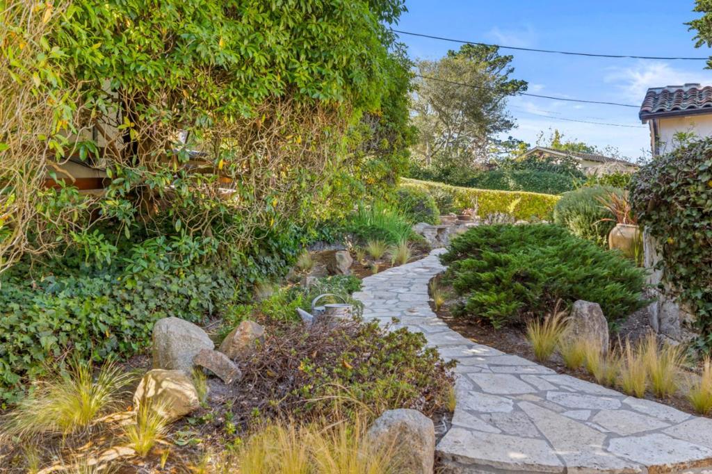 24613 Upper Trail Property Photo 41