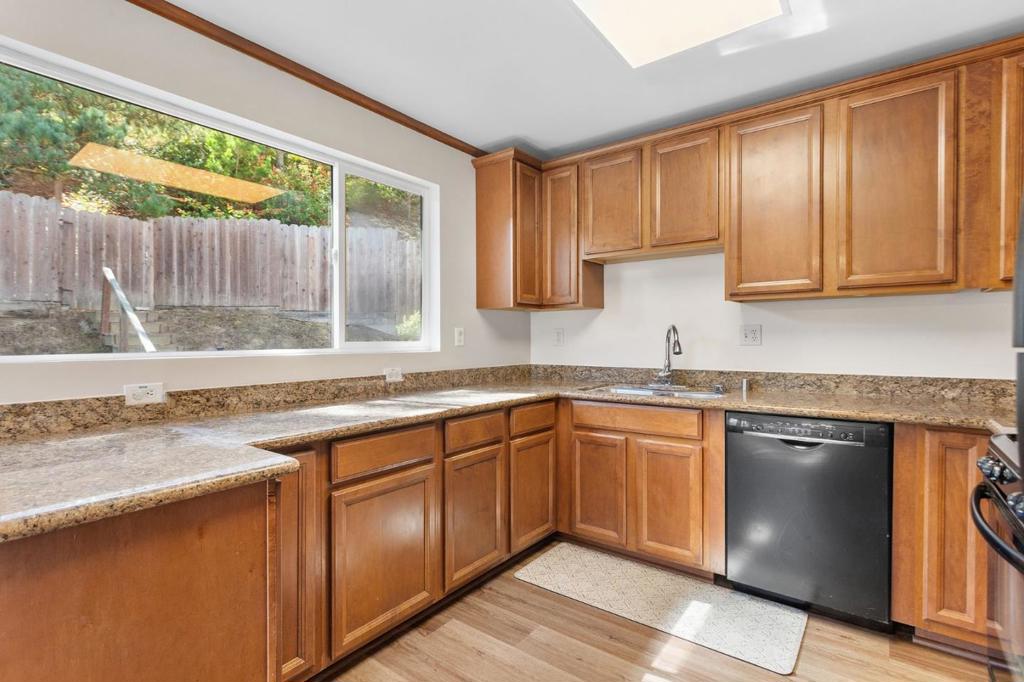 843 Larch Avenue Property Photo 19