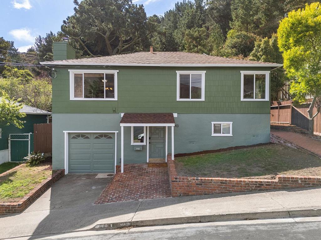 843 Larch Avenue Property Photo 24