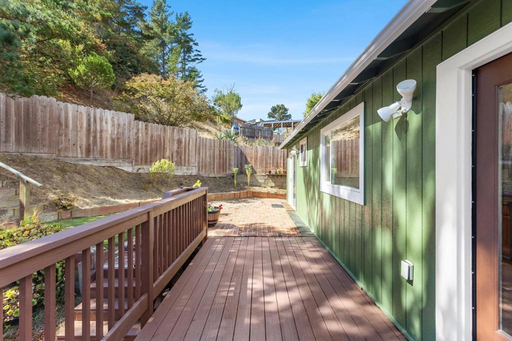 843 Larch Avenue Property Photo 28