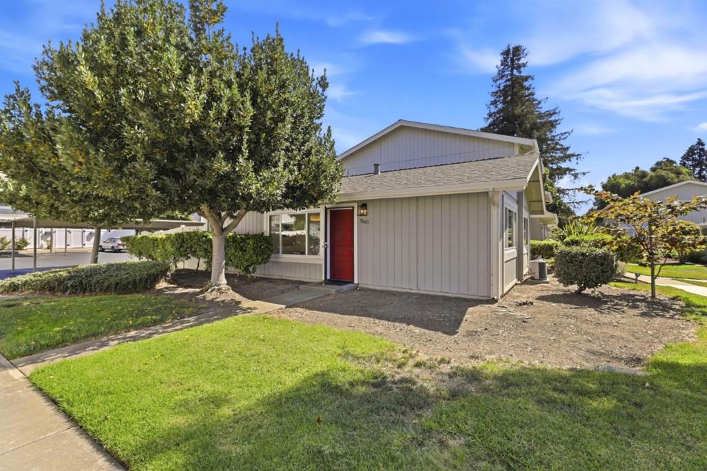 38601 Sanborn Terrace Property Photo 1