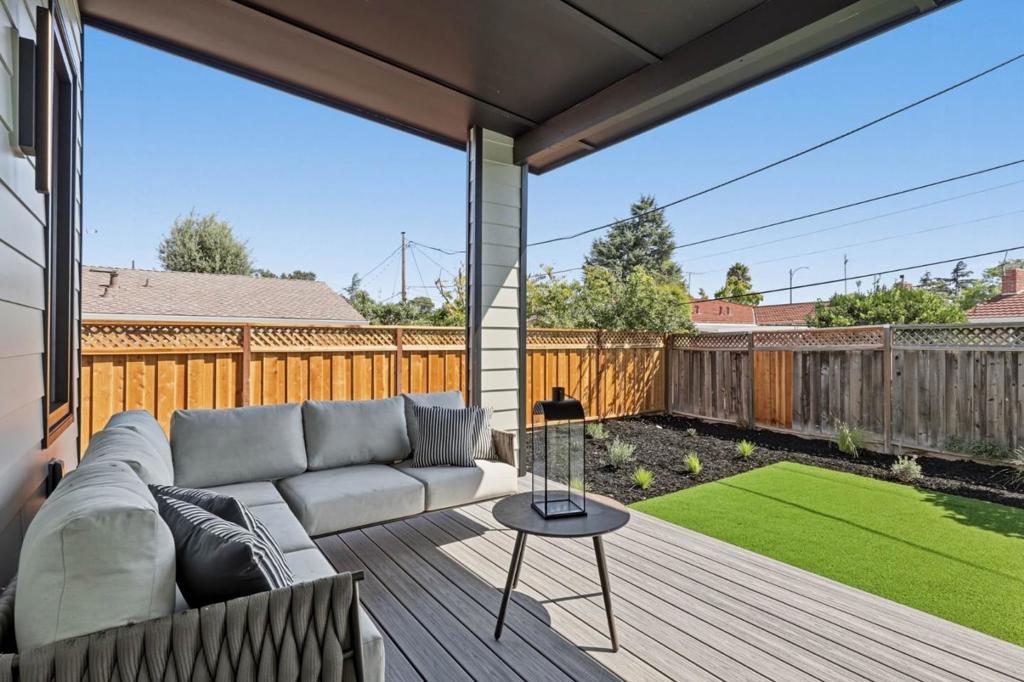 1828 Nestorita Way Property Photo 47