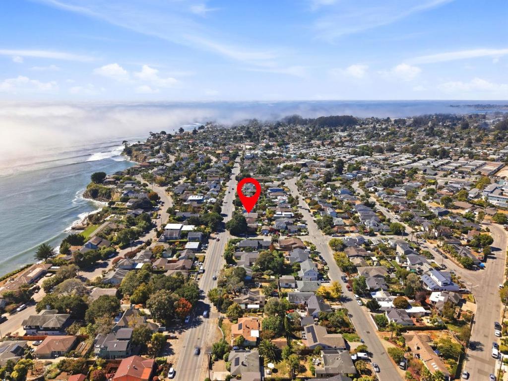 4535 Portola Drive Property Photo 40