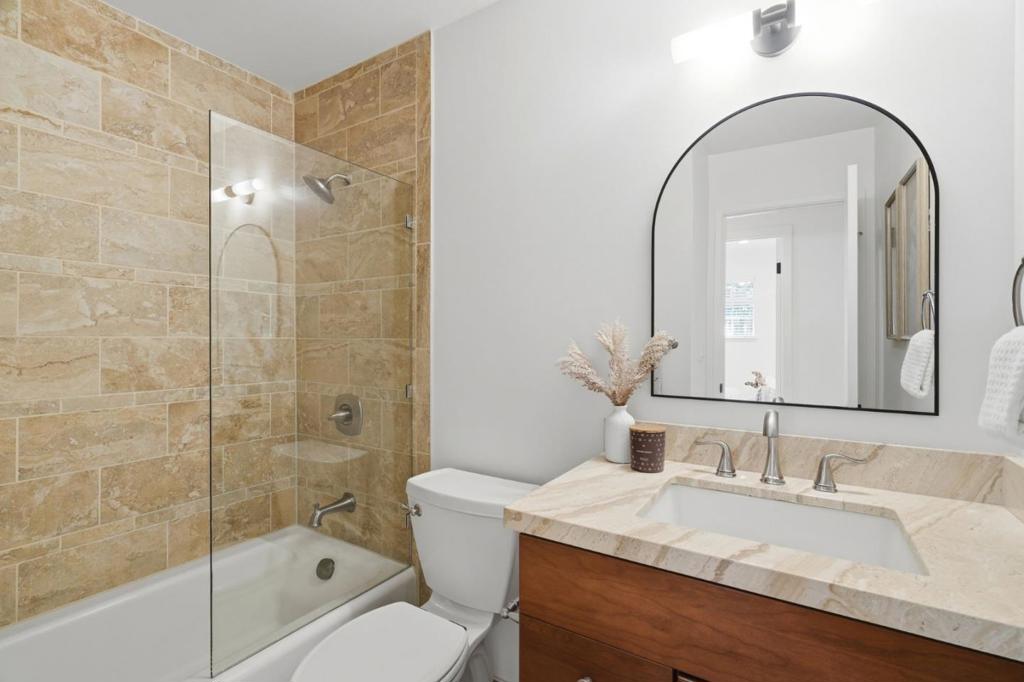 1141 Virginia Avenue Property Photo 14