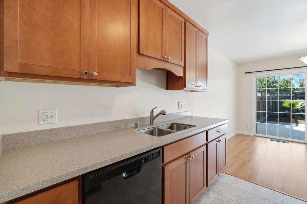 1141 Virginia Avenue Property Photo 27