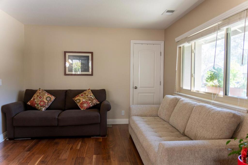 162 Milmar Way Property Photo 6