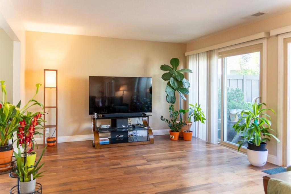 162 Milmar Way Property Photo 8