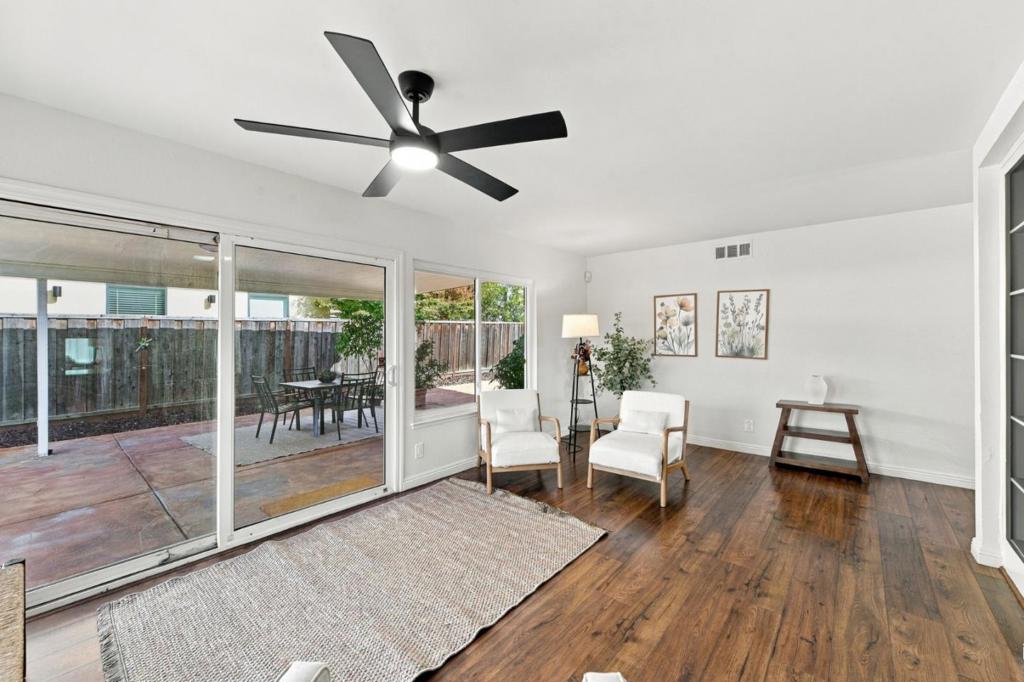 3219 Mabury Road Property Photo 11