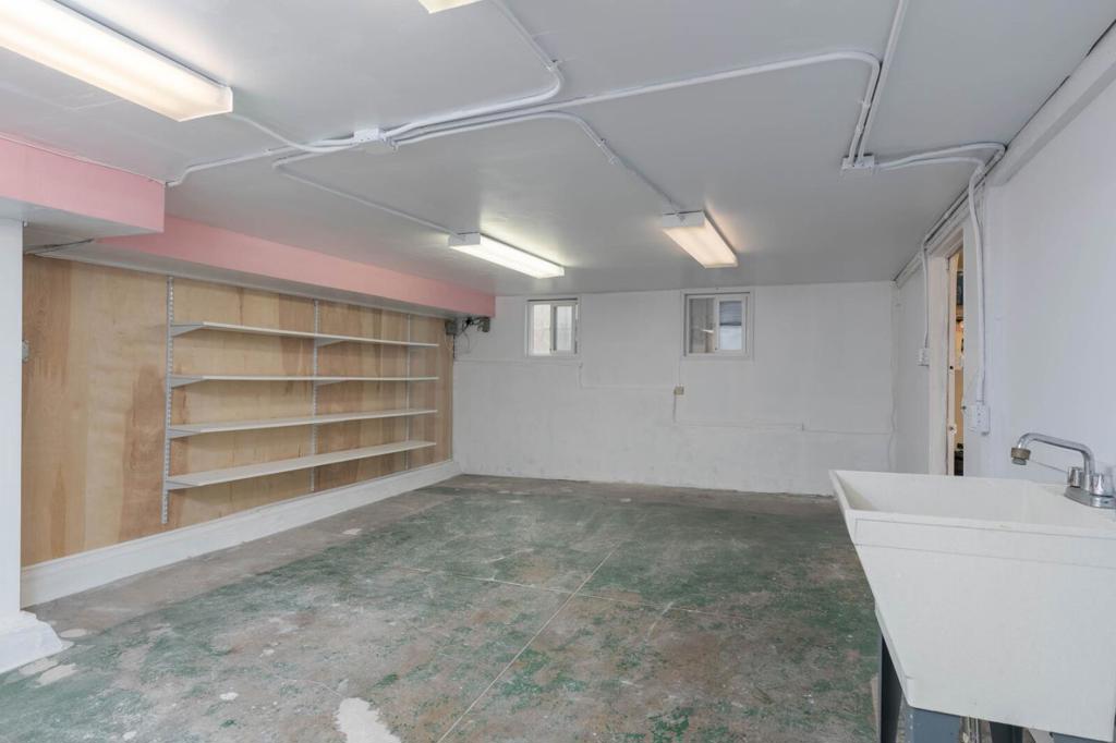634636 Taraval Street Property Photo 13