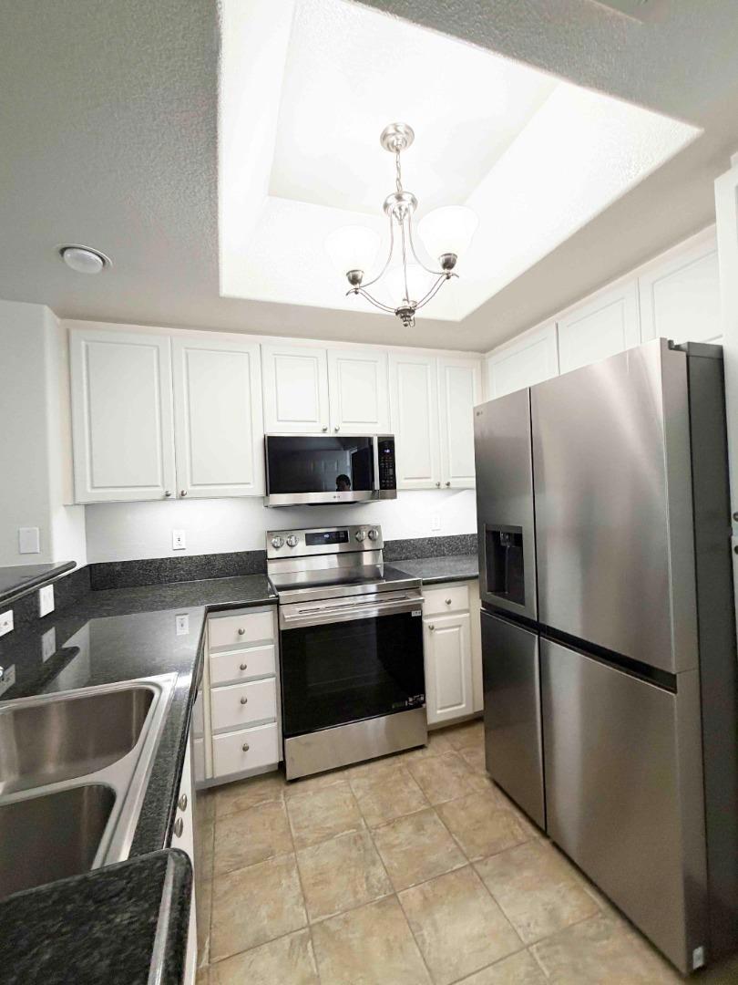 9263 Regents Road B301 Property Photo 24