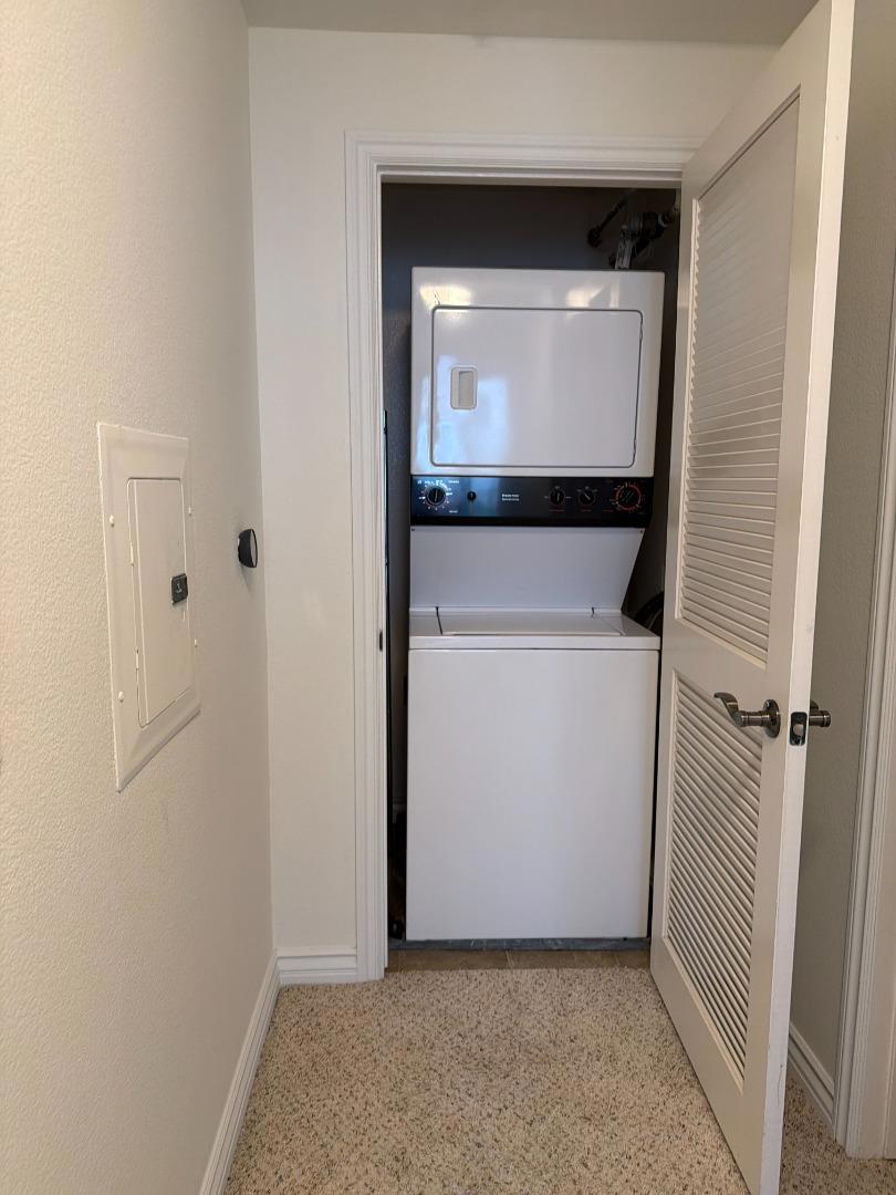 9263 Regents Road B301 Property Photo 28