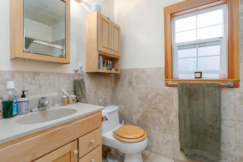 634636 Taraval Street Property Photo 8