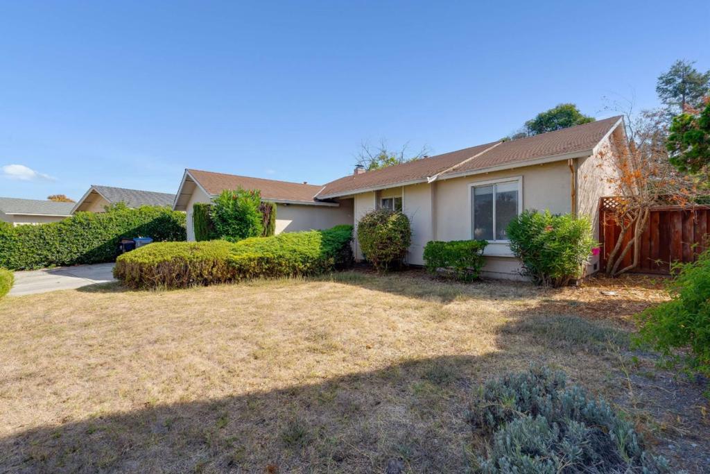 738 El Sereno Drive Property Photo 3