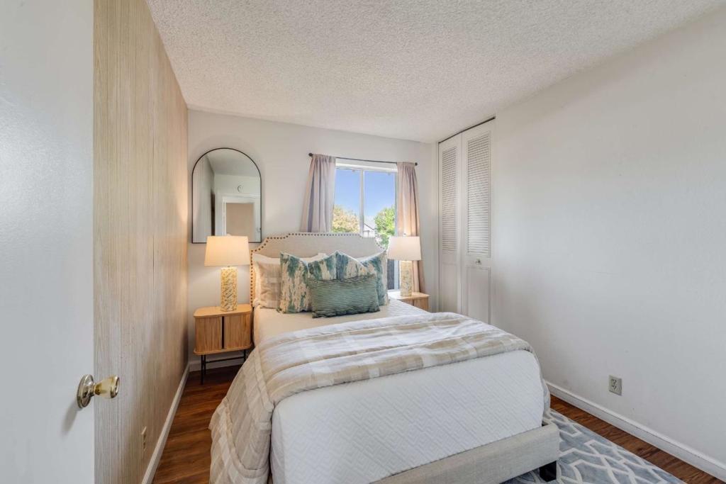738 El Sereno Drive Property Photo 15
