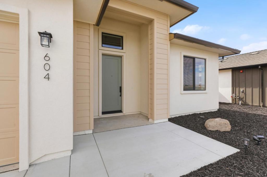 604 Fulton Way Property Photo 5