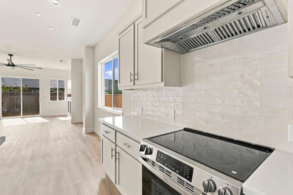604 Fulton Way Property Photo 16