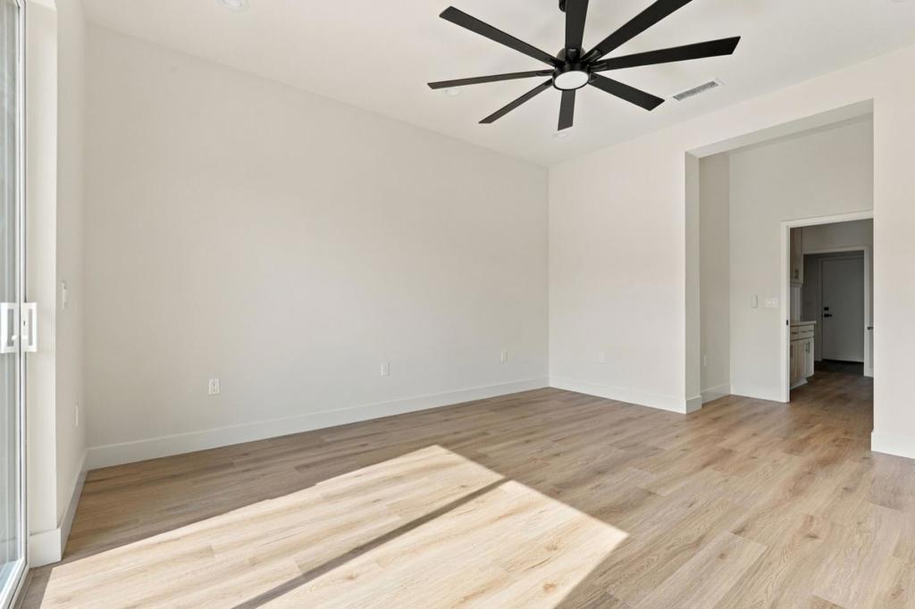 604 Fulton Way Property Photo 22