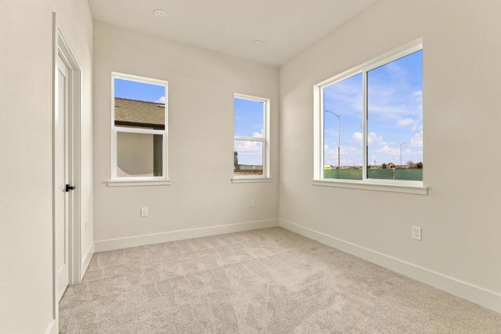604 Fulton Way Property Photo 26