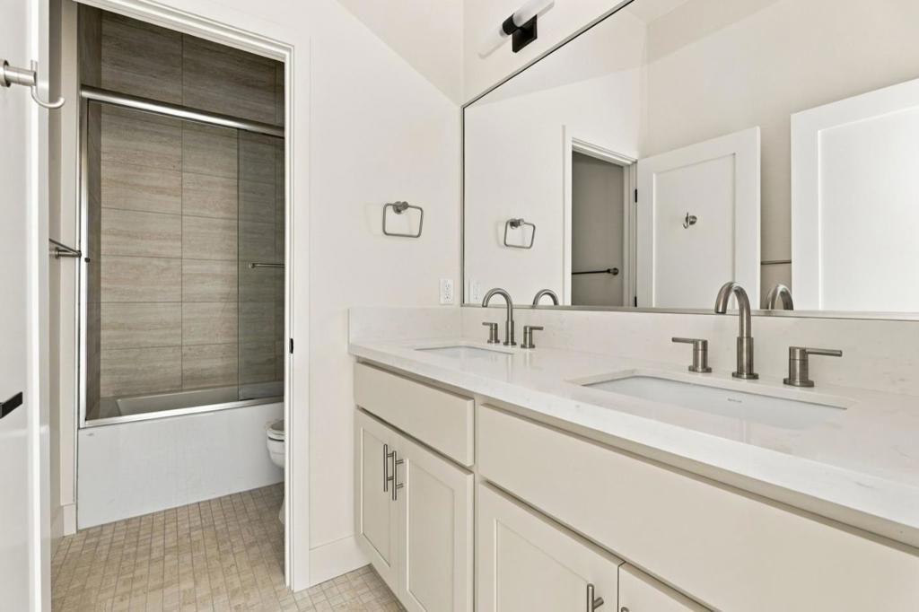 604 Fulton Way Property Photo 40