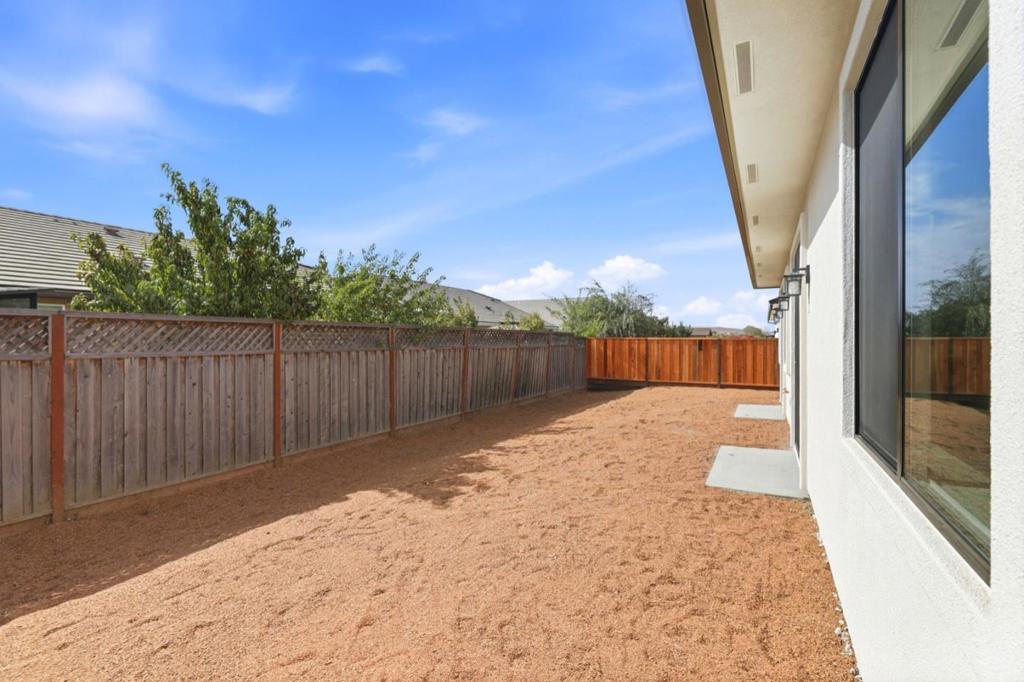604 Fulton Way Property Photo 48