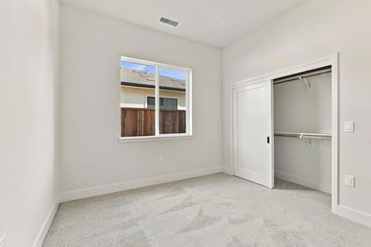594 Fulton Way Property Photo 26