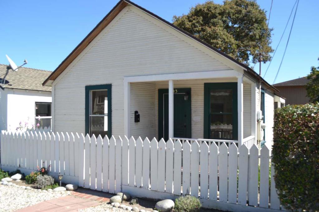 383 Clay Street Property Photo 1