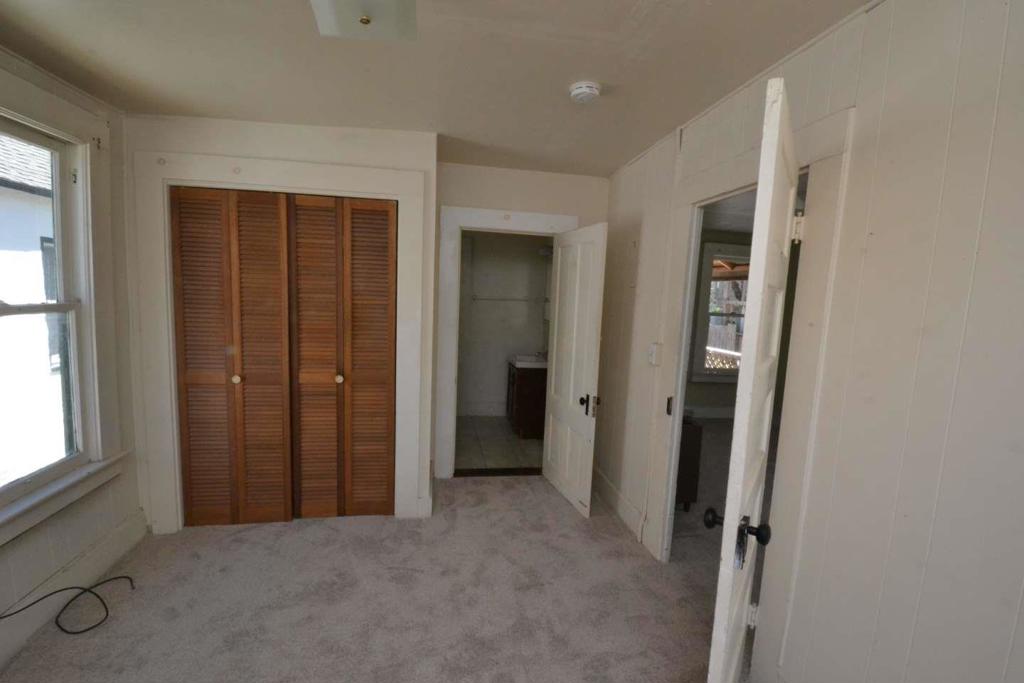 383 Clay Street Property Photo 2