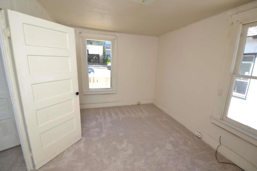 383 Clay Street Property Photo 3