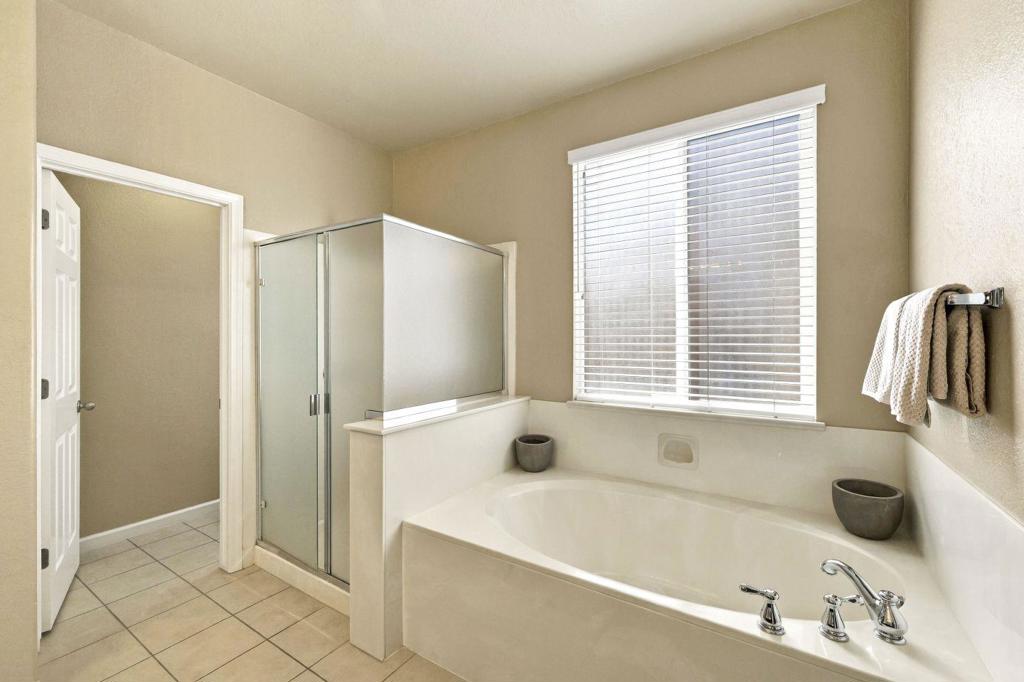 1752 Whisper Way Property Photo 12