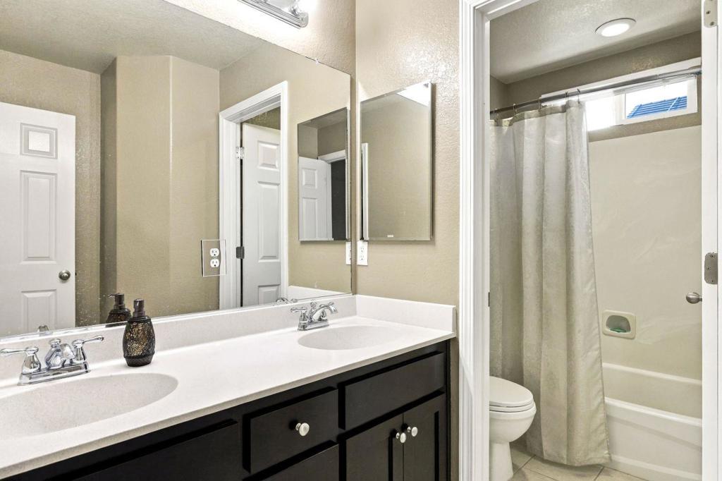1752 Whisper Way Property Photo 18