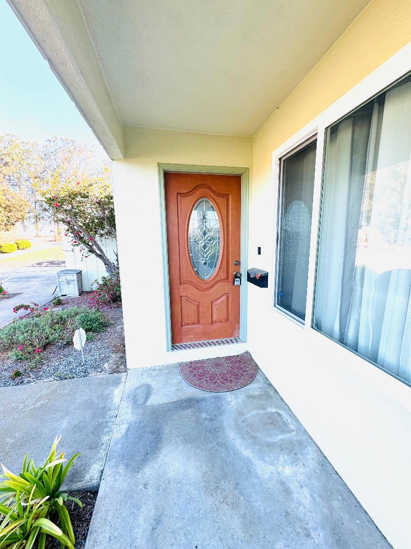 3258 Villa Circle Property Photo 3